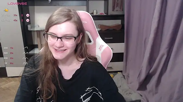 Snapshot of Tomato_Tease chatting on 03.07.25 Tomato Tease online show from 03.07.25