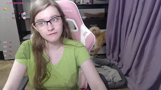 Snapshot of Tomato_Tease chatting on 03.10.25 Tomato Tease online show from 03.10.25