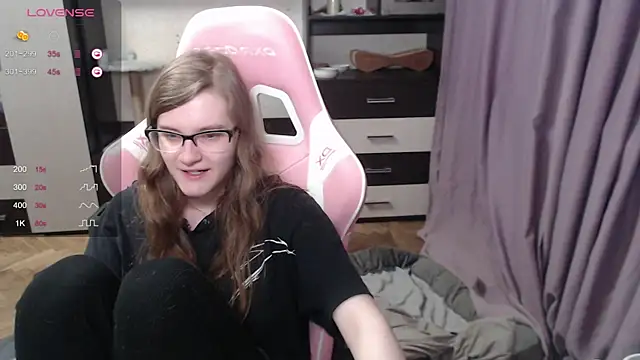 Snapshot of Tomato_Tease chatting on 03.15.25 Tomato Tease online show from 03.15.25