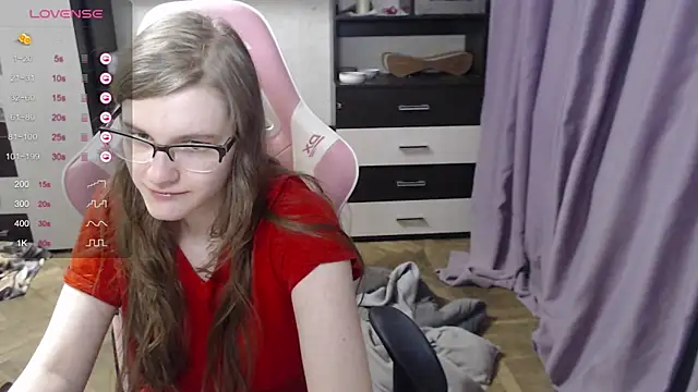 Snapshot of Tomato_Tease chatting on 03.19.25 Tomato Tease online show from 03.19.25