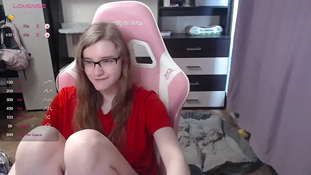 Snapshot of Tomato_Tease chatting on 09.13.25 Tomato Tease online show from 09.13.25