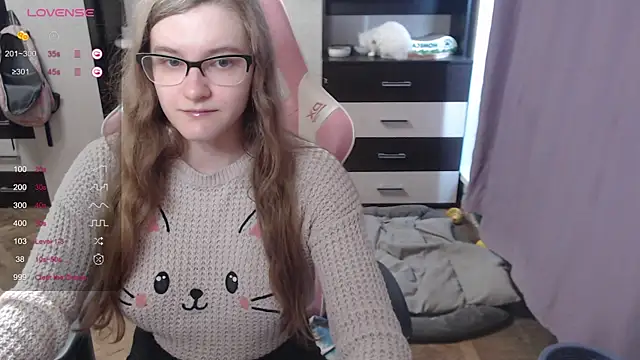 Snapshot of Tomato_Tease chatting on 09.18.25 Tomato Tease online show from 09.18.25