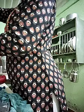 Snapshot of Kashish_SC chatting on 03.10.25 Kashish SC online show from 03.10.25