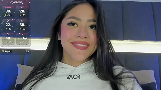 nicolle pierce online show from 02.21.25