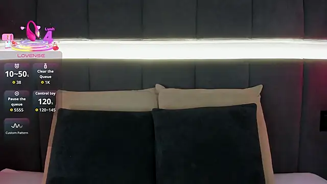 nicolle pierce online show from 09.14.25