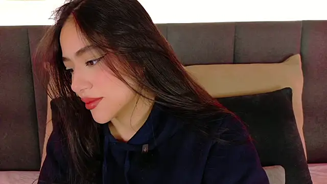 nicolle pierce online show from 10.20.25