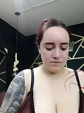 Snapshot of Gelena_Black chatting on 02.08.25 Gelena Black online show from 02.08.25