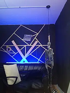 Snapshot of Gelena_Black chatting on 10.17.25 Gelena Black online show from 10.17.25