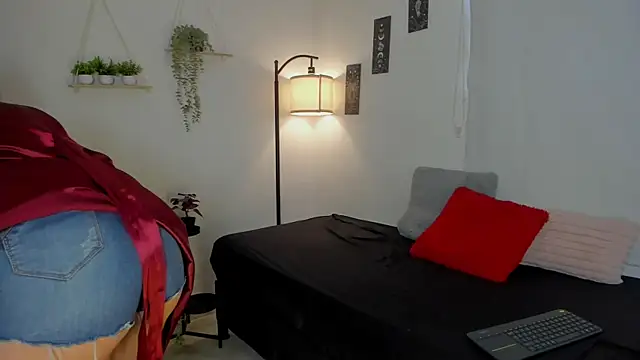 sara sweet9 online show from 11.22.25