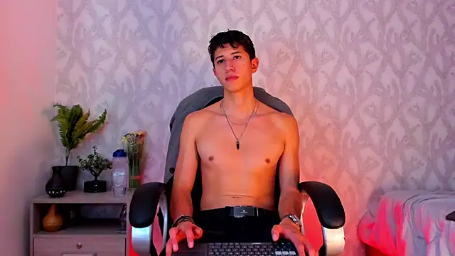 Snapshot of Dorianmistery2322_ chatting on 01.15.25 Dorianmistery2322 online show from 01.15.25