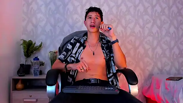 Snapshot of Dorianmistery2322_ chatting on 01.17.25 Dorianmistery2322 online show from 01.17.25