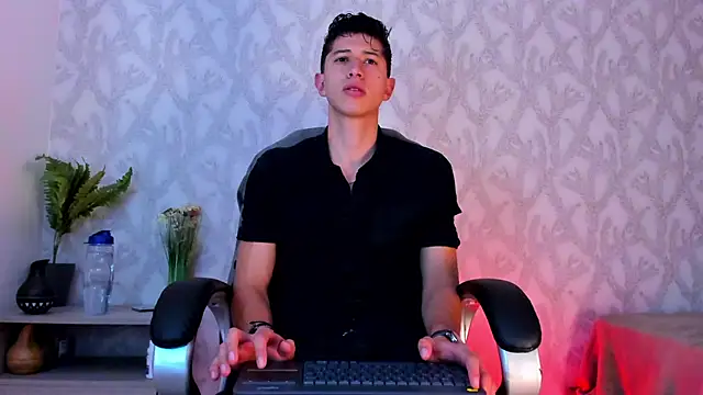 Snapshot of Dorianmistery2322_ chatting on 01.26.25 Dorianmistery2322 online show from 01.26.25