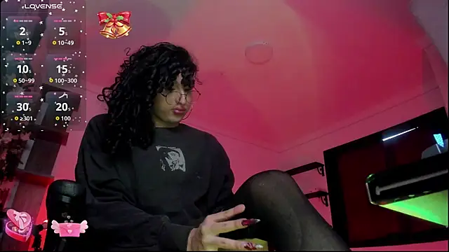 Snapshot of Heka_Prudence chatting on 11.28.25 Heka Prudence online show from 11.28.25