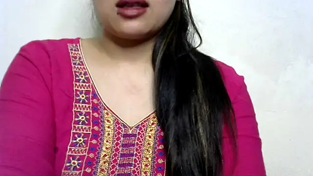 Snapshot of Come-on-over chatting on 01.26.25 Come-on-over online show from 01.26.25