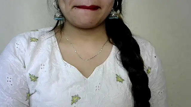 Snapshot of Come-on-over chatting on 01.26.25 Come-on-over online show from 01.26.25