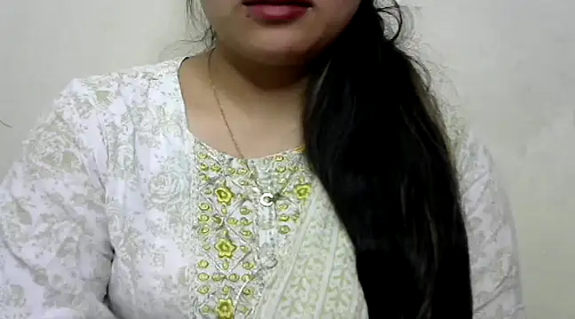 Snapshot of Come-on-over chatting on 01.28.25 Come-on-over online show from 01.28.25