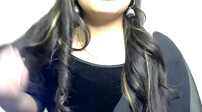 Snapshot of Come-on-over chatting on 02.06.25 Come-on-over online show from 02.06.25