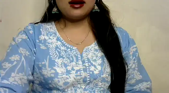 Snapshot of Come-on-over chatting on 02.11.25 Come-on-over online show from 02.11.25