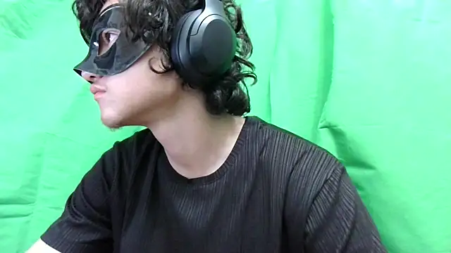 Snapshot of LovelyOwner_com chatting on 01.01.25 LovelyOwner com online show from 01.01.25