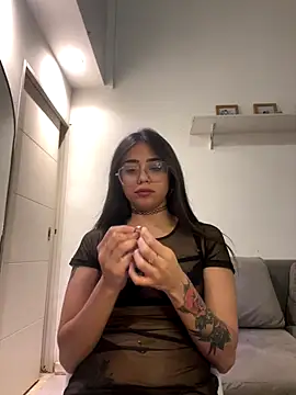 Snapshot of soygalaof chatting on 11.30.25 soygalaof online show from 11.30.25