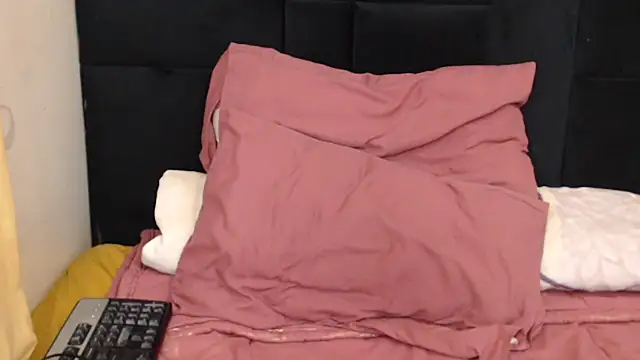 Busty-Londie online show from 09.16.25