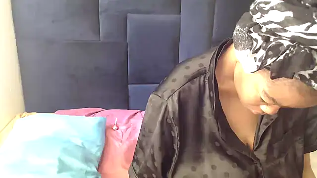 Busty-Londie online show from 03.08.26