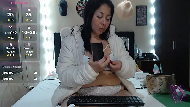 Snapshot of Rachell_111 chatting on 01.29.25 Rachell 111 online show from 01.29.25