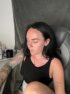 yorkshiregal online show from 10.22.25