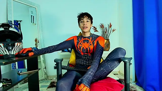 Snapshot of Zacktk7 chatting on 02.15.25 Zacktk7 online show from 02.15.25