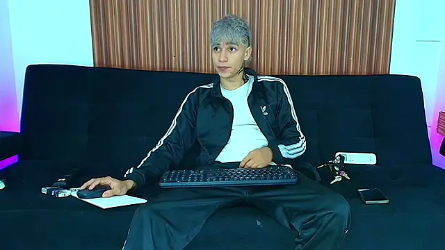 Snapshot of Zacktk7 chatting on 03.07.25 Zacktk7 online show from 03.07.25