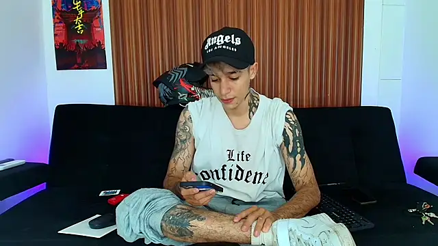 Snapshot of Zacktk7 chatting on 03.15.25 Zacktk7 online show from 03.15.25