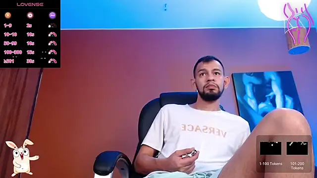 Snapshot of Bedobigcock chatting on 12.04.24 Bedobigcock online show from 12.04.24