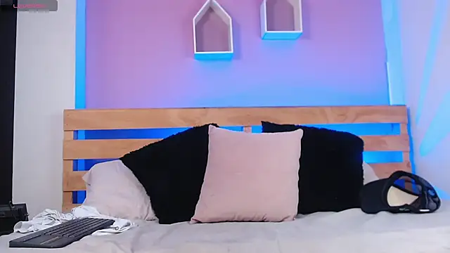 Snapshot of Bedobigcock chatting on 02.07.25 Bedobigcock online show from 02.07.25