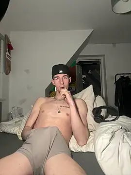 Snapshot of MikesWood21 chatting on 01.15.25 MikesWood21 online show from 01.15.25