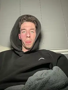 Snapshot of MikesWood21 chatting on 03.18.25 MikesWood21 online show from 03.18.25