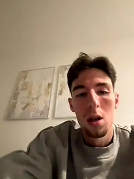 Snapshot of MikesWood21 chatting on 11.21.25 MikesWood21 online show from 11.21.25