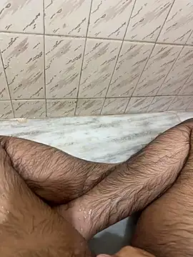 Snapshot of studdboyy chatting on 01.11.26 studdboyy online show from 01.11.26