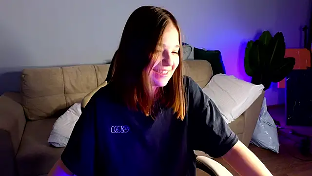 Snapshot of Leela_sun chatting on 02.21.25 Leela sun online show from 02.21.25