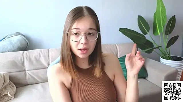 Snapshot of Leela_sun chatting on 03.03.25 Leela sun online show from 03.03.25