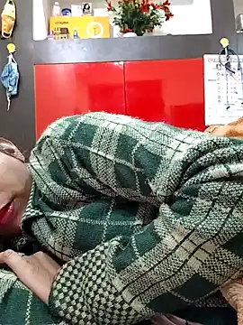 Snapshot of Sexy-Mona2 chatting on 12.19.24 Sexy-Mona2 online show from 12.19.24