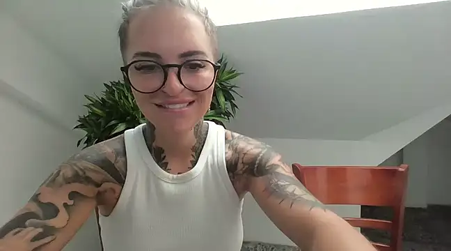 Alexandersonxo online show from 03.23.25