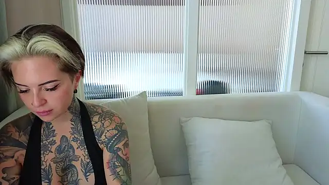 Alexandersonxo online show from 04.27.26