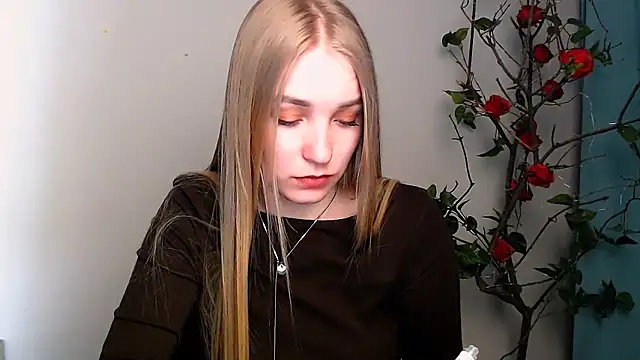 Queen ofLove online show from 03.30.26