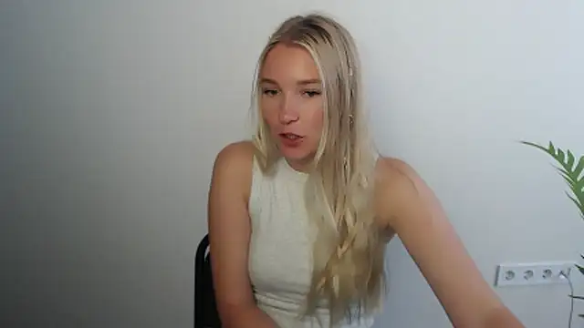 Queen ofLove online show from 06.08.26