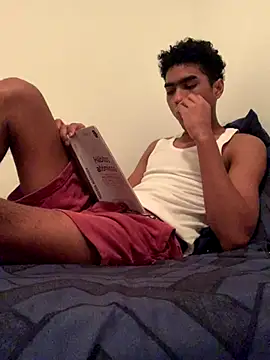 Snapshot of Ryan-hot chatting on 12.04.24 Ryan-hot online show from 12.04.24