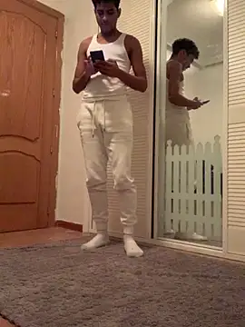 Snapshot of Ryan-hot chatting on 12.06.24 Ryan-hot online show from 12.06.24