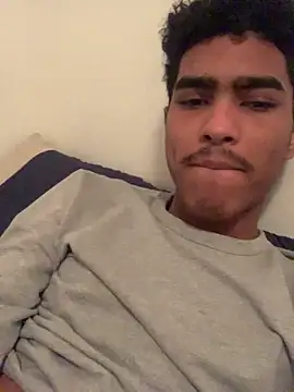 Snapshot of Ryan-hot chatting on 12.14.24 Ryan-hot online show from 12.14.24