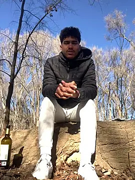 Snapshot of Ryan-hot chatting on 01.16.25 Ryan-hot online show from 01.16.25