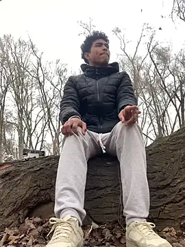 Snapshot of Ryan-hot chatting on 01.24.25 Ryan-hot online show from 01.24.25