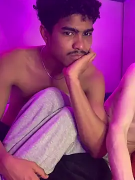 Snapshot of Ryan-hot chatting on 02.01.25 Ryan-hot online show from 02.01.25